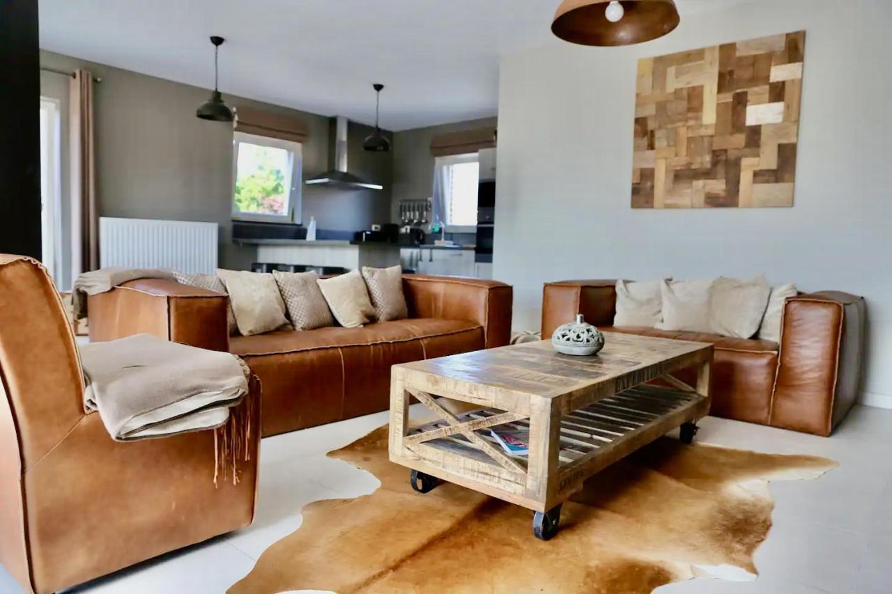 Loft En Duplex Avec Terrasse 3 Chambres Proche Pairi Daiza モンス エクステリア 写真